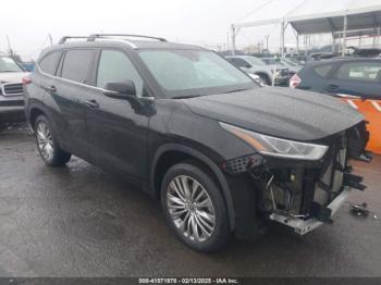  Salvage Toyota Highlander