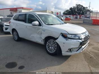  Salvage Mitsubishi Outlander