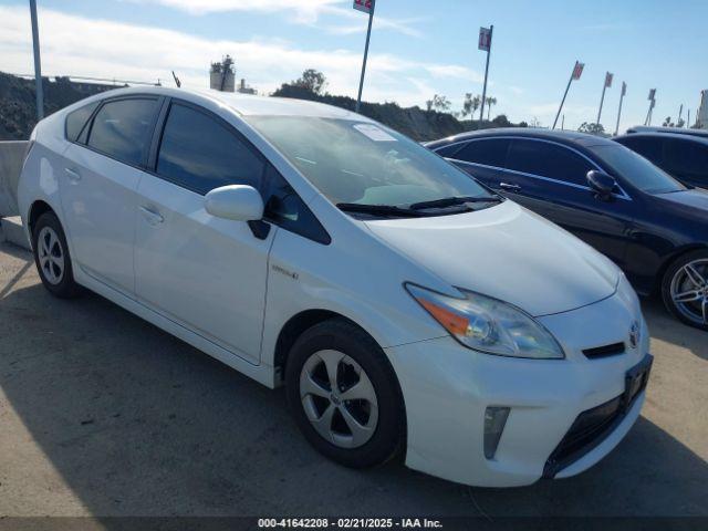  Salvage Toyota Prius