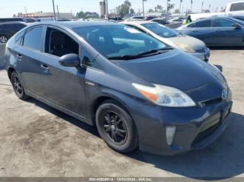  Salvage Toyota Prius