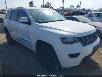  Salvage Jeep Grand Cherokee