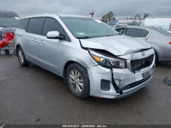  Salvage Kia Sedona