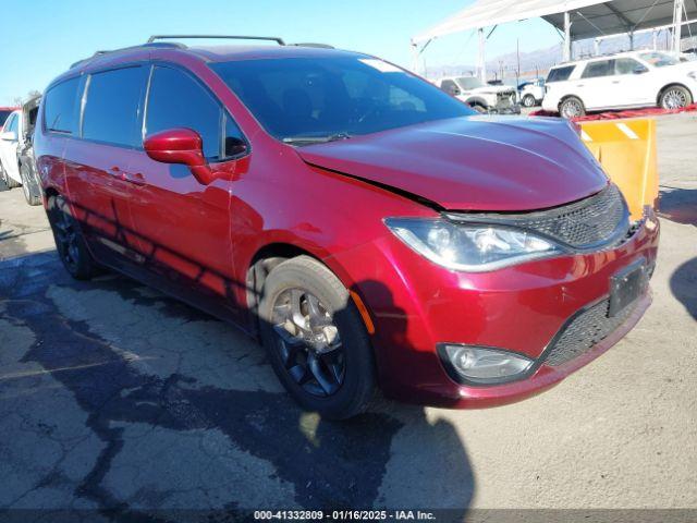  Salvage Chrysler Pacifica