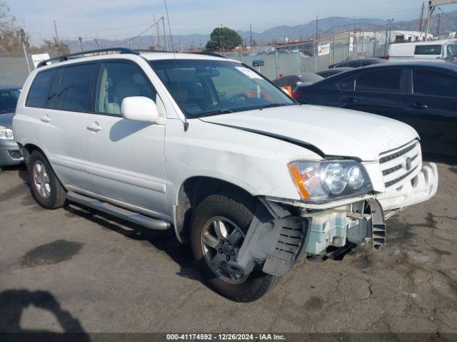  Salvage Toyota Highlander