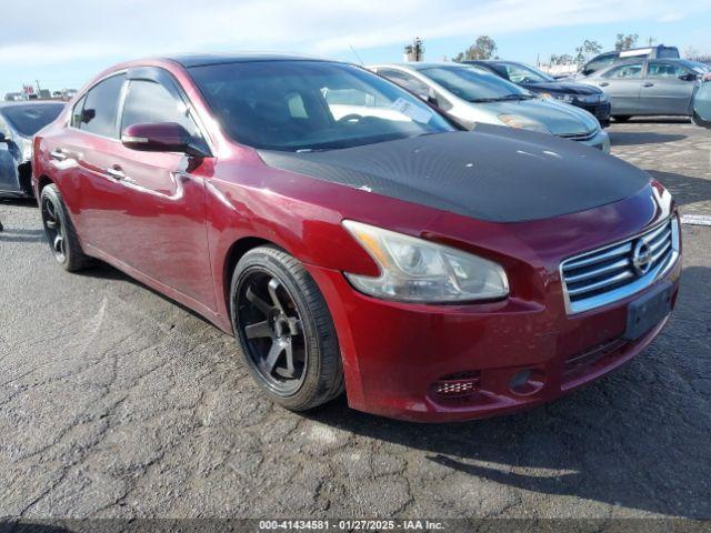  Salvage Nissan Maxima