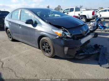  Salvage Toyota Prius