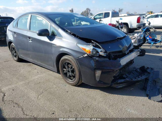  Salvage Toyota Prius