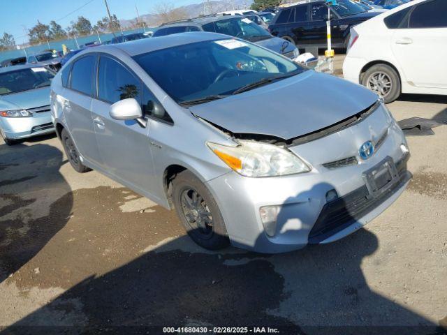  Salvage Toyota Prius