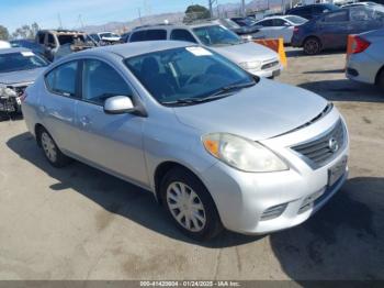  Salvage Nissan Versa