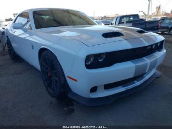  Salvage Dodge Challenger