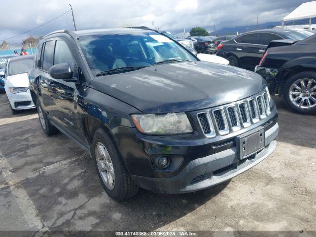  Salvage Jeep Compass