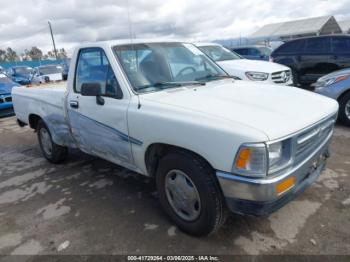  Salvage Toyota Pickup