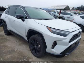  Salvage Toyota RAV4