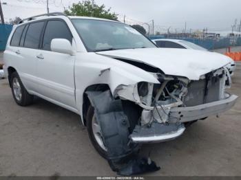  Salvage Toyota Highlander