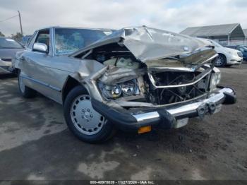  Salvage Mercedes-Benz 560