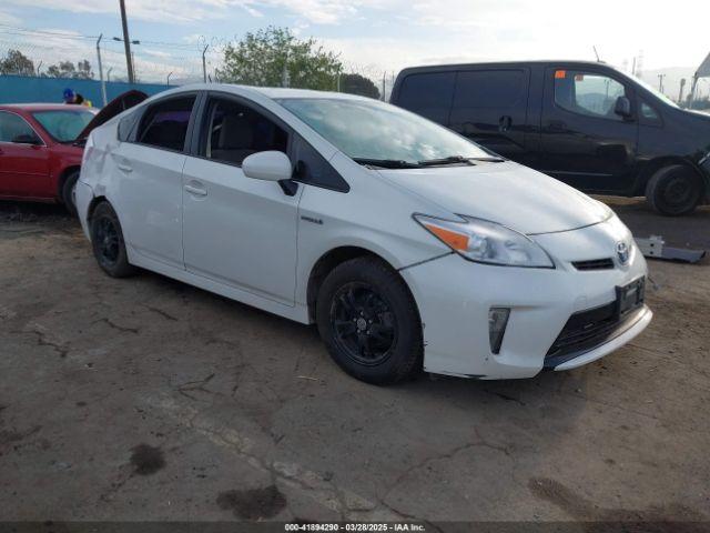 Salvage Toyota Prius