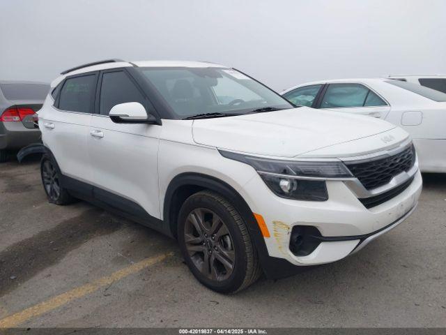  Salvage Kia Seltos