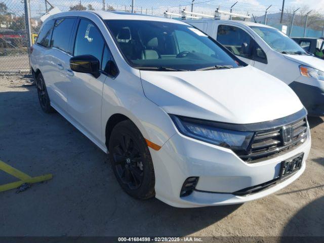  Salvage Honda Odyssey