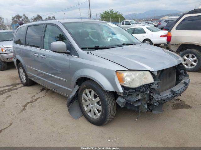  Salvage Chrysler Town & Country