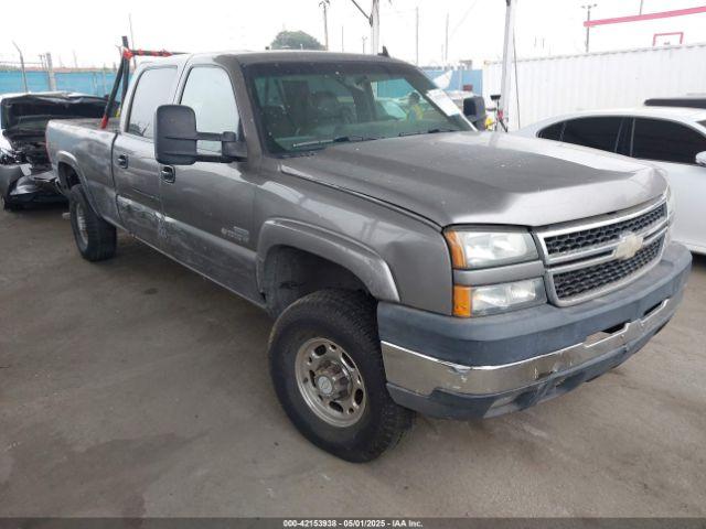 Salvage Chevrolet Silverado 2500