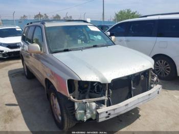  Salvage Toyota Highlander