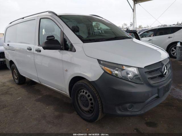  Salvage Mercedes-Benz Metris
