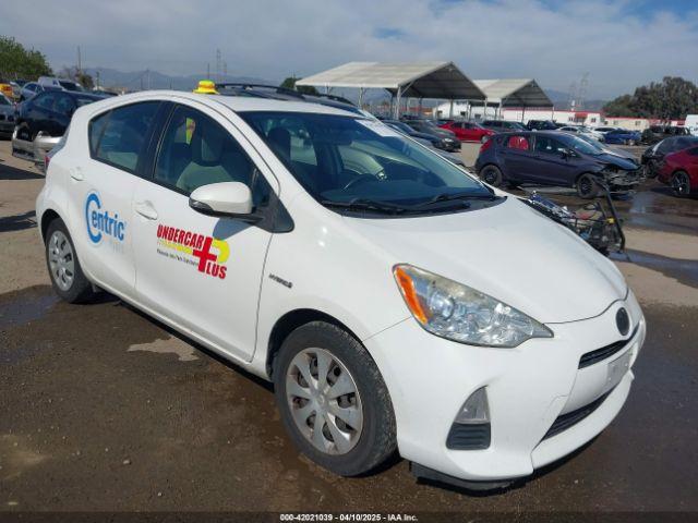  Salvage Toyota Prius c