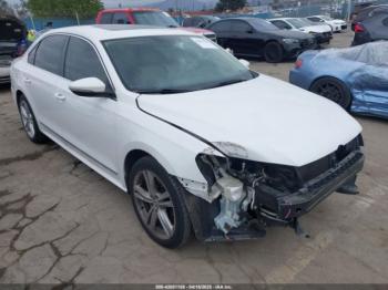  Salvage Volkswagen Passat