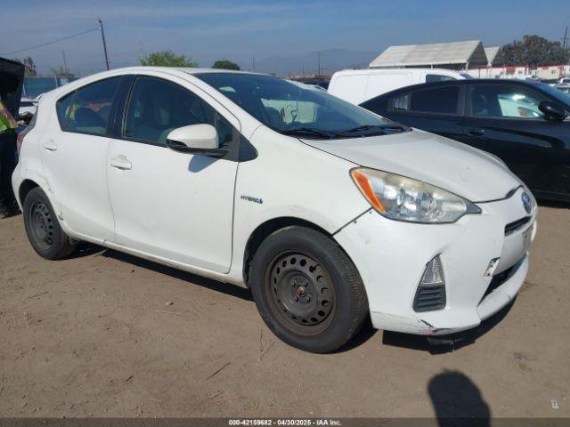  Salvage Toyota Prius c