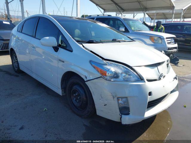  Salvage Toyota Prius