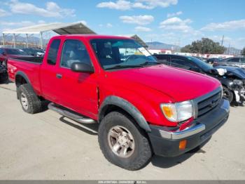  Salvage Toyota Tacoma