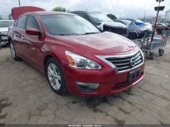  Salvage Nissan Altima