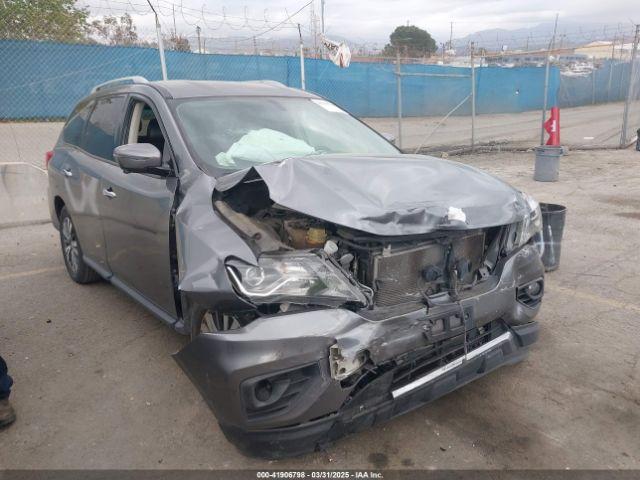  Salvage Nissan Pathfinder