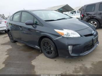  Salvage Toyota Prius