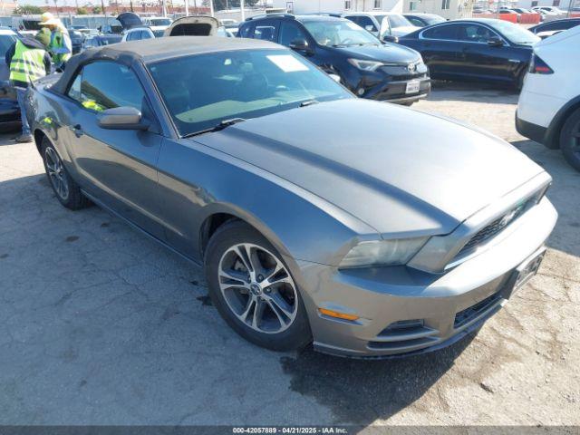  Salvage Ford Mustang
