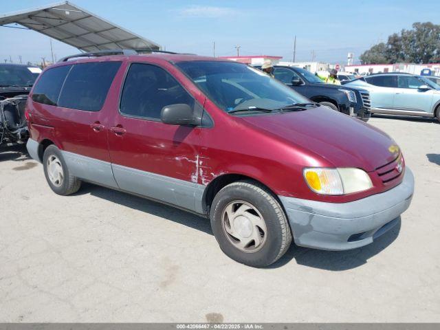  Salvage Toyota Sienna