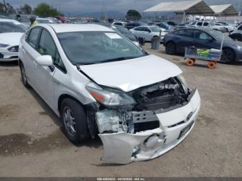  Salvage Toyota Prius