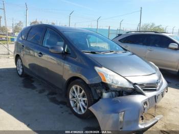  Salvage Toyota Prius v