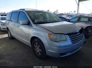  Salvage Chrysler Town & Country