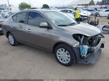  Salvage Nissan Versa