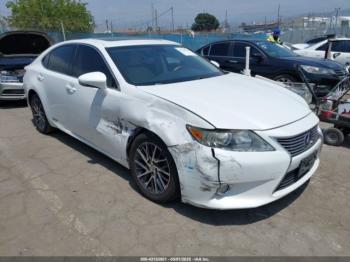 Salvage Lexus Es