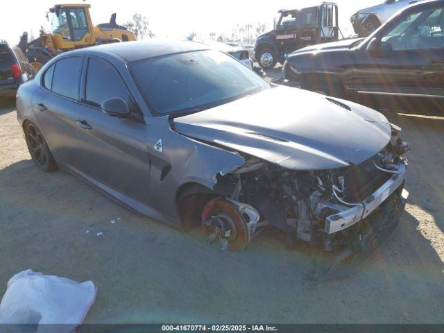  Salvage Alfa Romeo Giulia