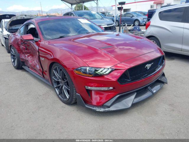  Salvage Ford Mustang