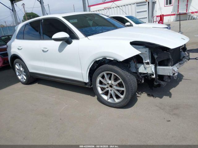  Salvage Porsche Cayenne