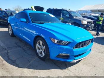  Salvage Ford Mustang