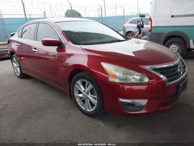  Salvage Nissan Altima