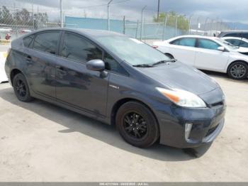  Salvage Toyota Prius