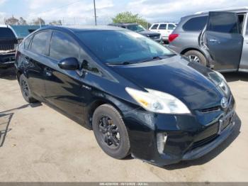  Salvage Toyota Prius