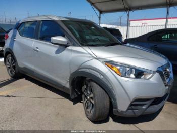  Salvage Nissan Kicks