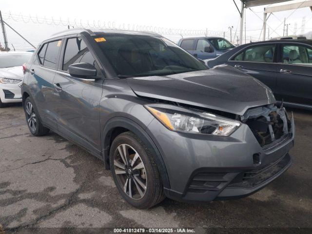  Salvage Nissan Kicks